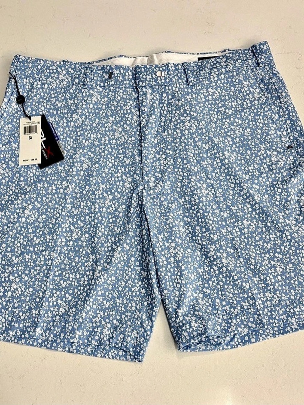 RLX Ralph Lauren Blue Floral Classic Fit Casual Shorts in Blue & White Size 36 N
